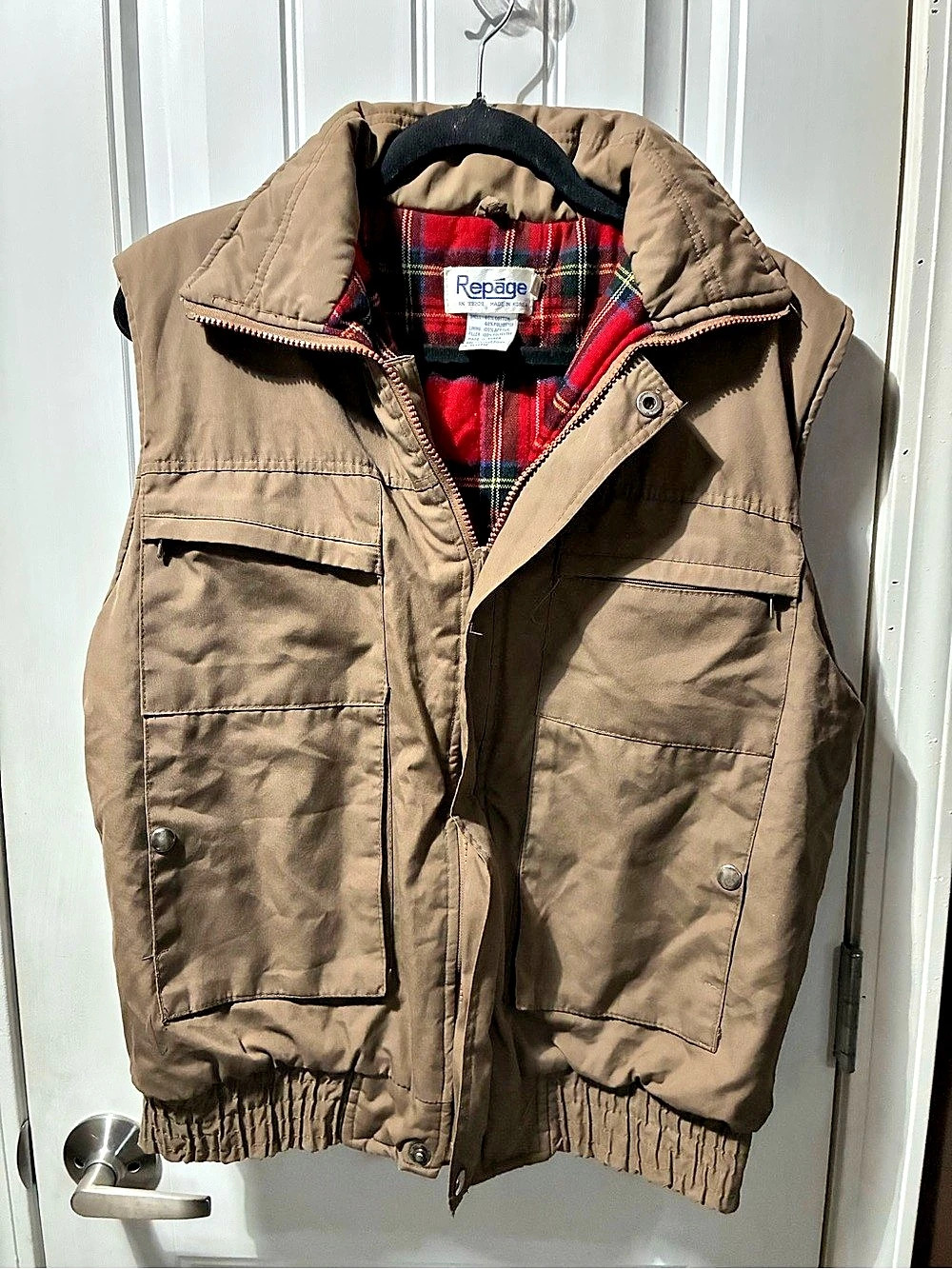Repo536e Men's Plaid Utility Vest Size Medium Like New